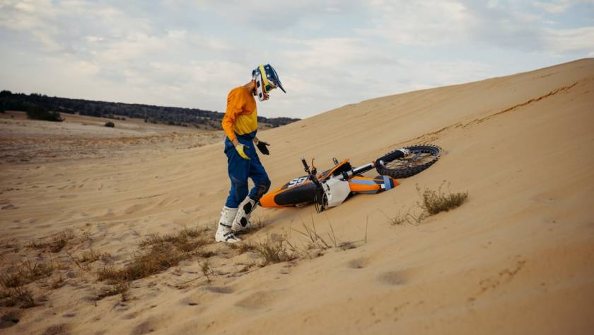 First-Time Riders Know Before Booking a Dirt Bike